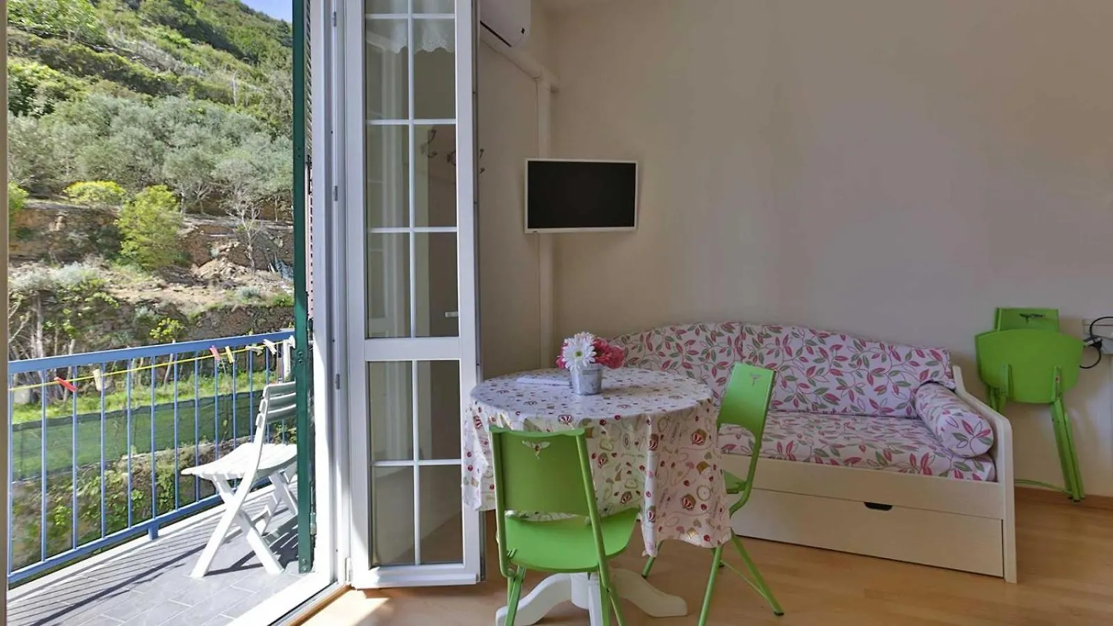 Casa Lorelei Riomaggiore Guest house